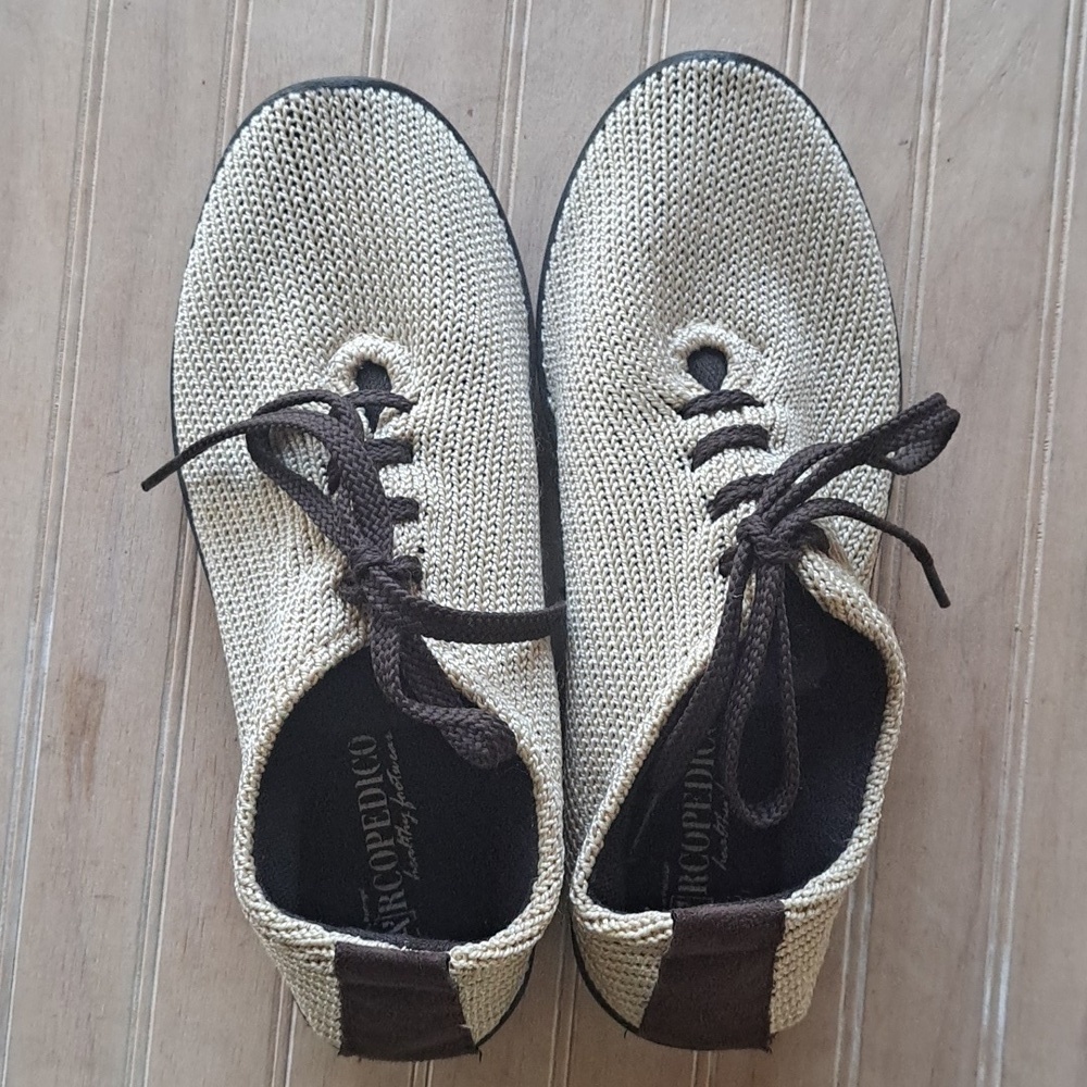 Arcopedico LS Knit Lace-Up Shoes Beige Tan Lightweight Comfort Causal Sneakers